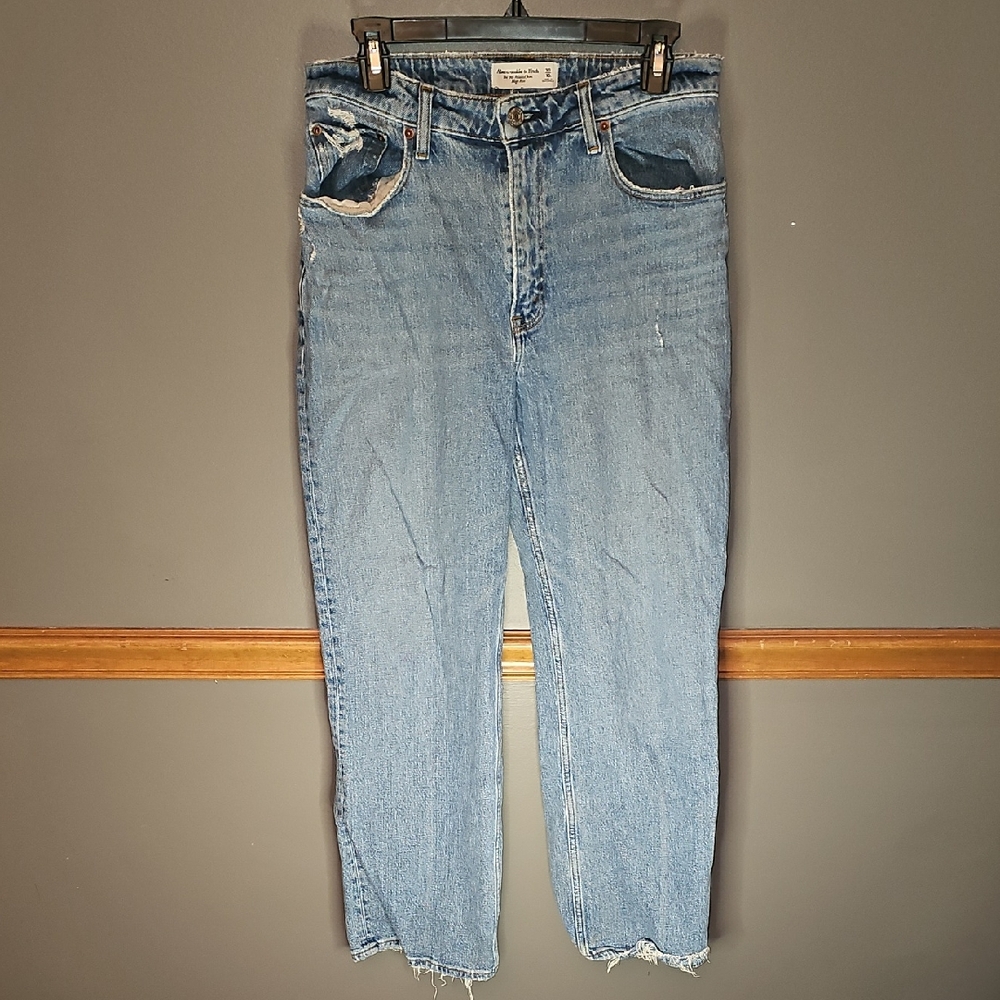 Abercrombie & Fitch Light Blue Cropped Jeans
